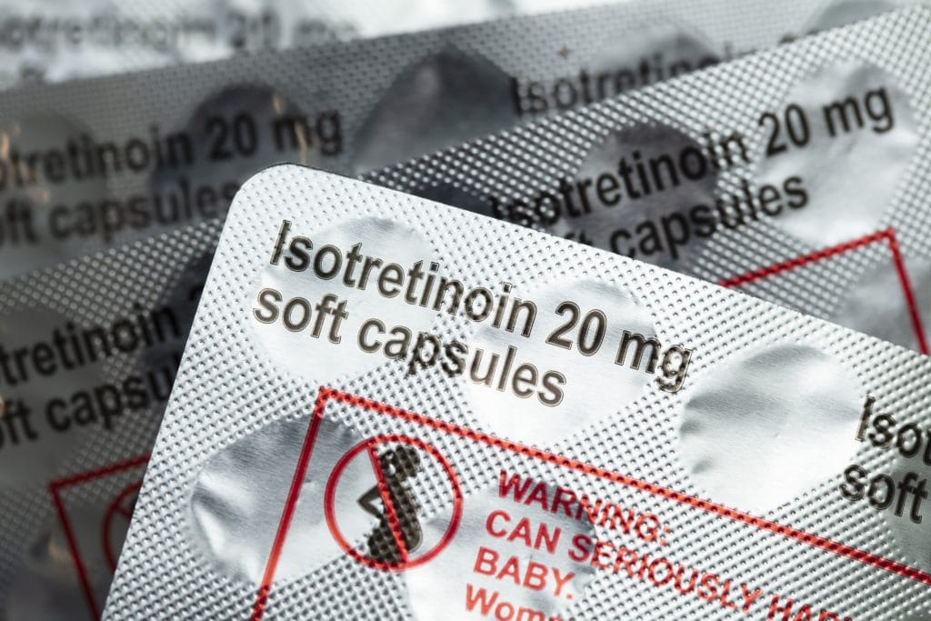 Isotretinoina